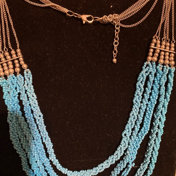 Turquoise beaded necklace - Picture 3 of 4